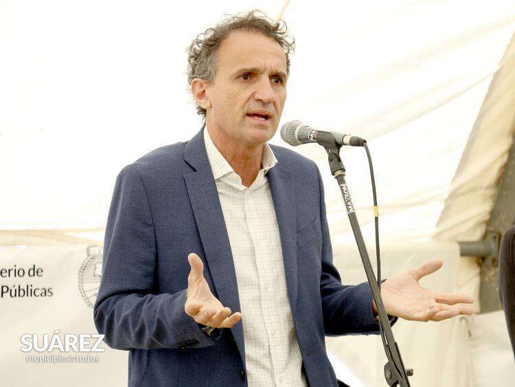 Katopodis entregó junto a Moccero 50 viviendas de Techo Digno: “con esta entrega de viviendas demostramos que hay un intendente y un equipo que trabajan todos los días para reconstruir Coronel Suárez”