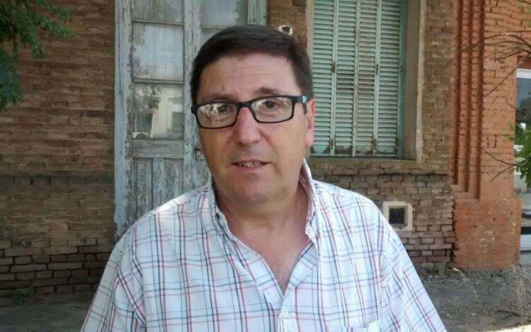 “La terminal es un canto a la indecencia para hacer obra pública”