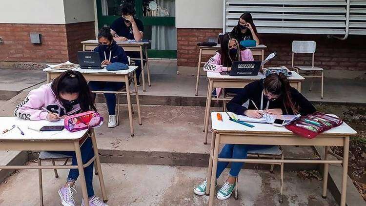 Insisten con la ampliación de las horas de presencialidad en escuelas bonaerenses