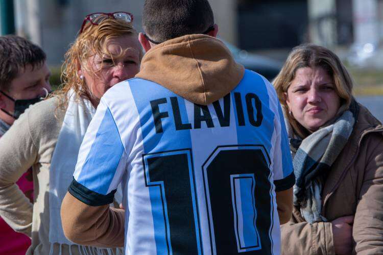 Flavio Diez presentó la lista 10: “Estamos muy felices de haber superado todos los obstáculos. Este hecho histórico fortalece la democracia en Suárez”. 