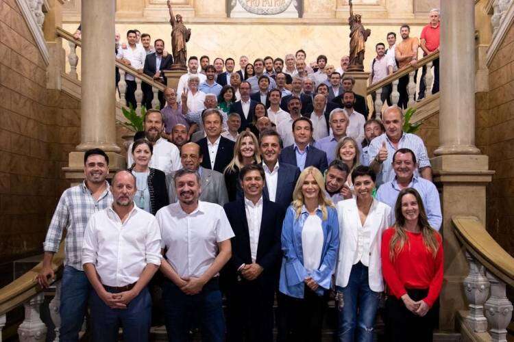 Intendentes pidieron más fondos pero no hablaron de reelecciones