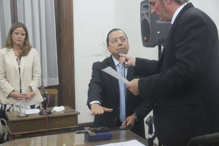 Los concejales electos tomaron juramento en el HCD