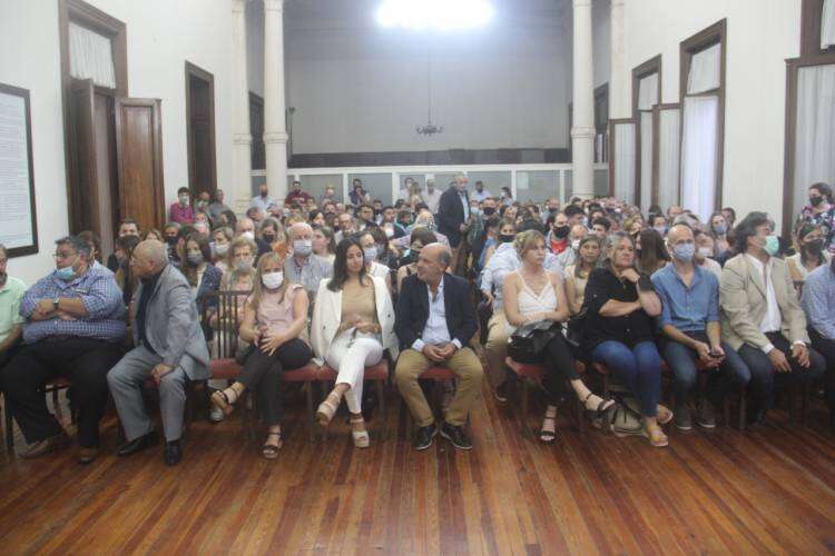 Los concejales electos tomaron juramento en el HCD