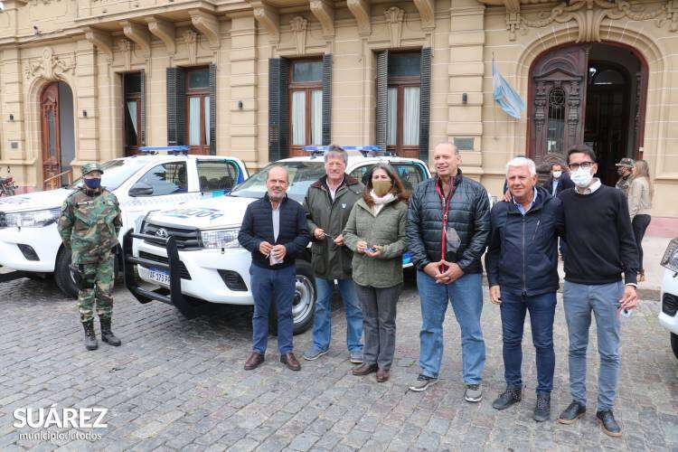 El Ministro de Seguridad Sergio Berni entregó 4 móviles al CPR Coronel Suárez