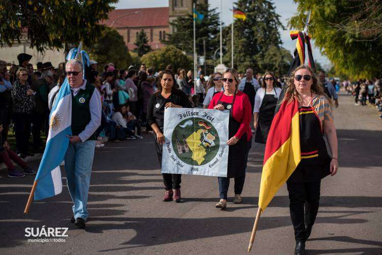La comunidad de San José se sumó al tradicional desfile de Kerb 