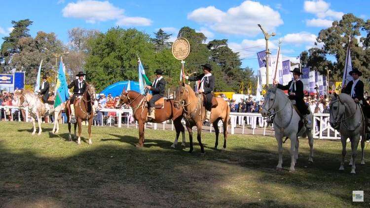 Desfile de jinetes