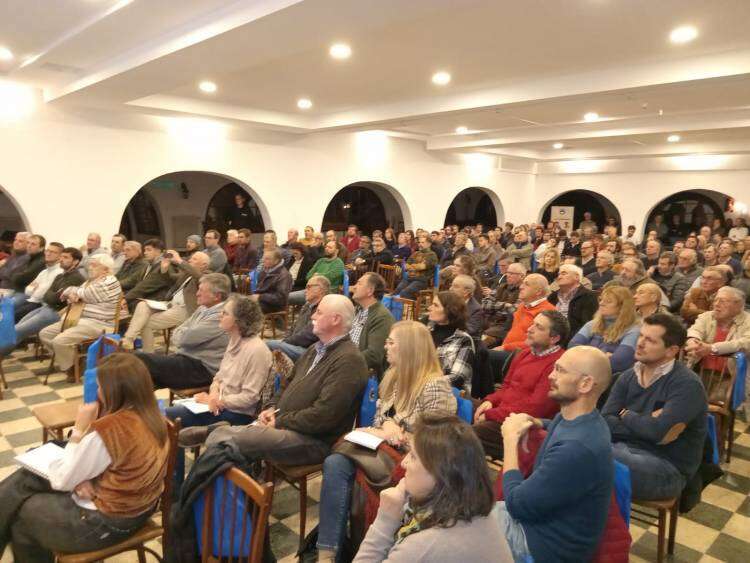 De Benedictis y Lazzari disertaron en la Sociedad Rural de Coronel Suárez con una gran asistencia