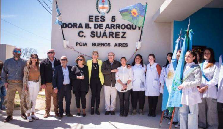 La Escuela Secundaria N° 5 lleva con orgullo el nombre de la querida docente “Dora Biurrarena de Arroquy”