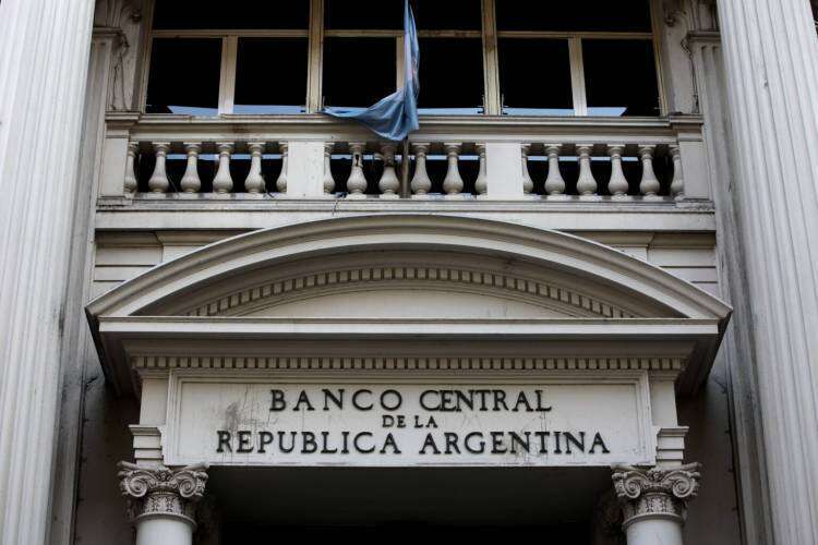 El Banco Central publicó la nueva política monetaria y cambiaria