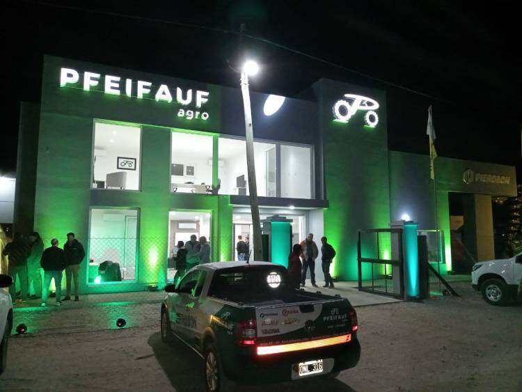 Pfeifauf Agro reinauguró su local comercial sobre Ruta 85