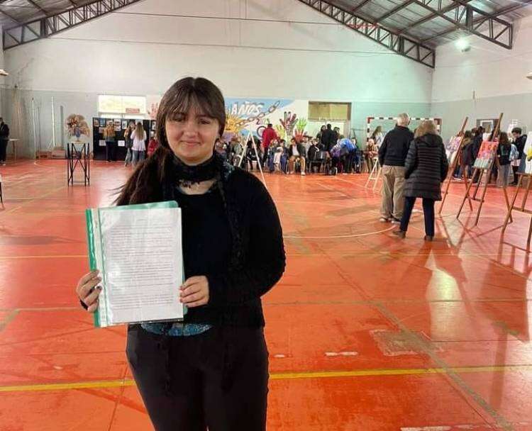Juegos Bonaerenses: Paulina Schwab pasó a etapa regional con su cuento "Conmoción" 