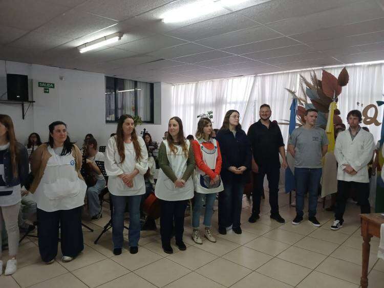 Emotivo acto oficial por el Día del Maestro en Pueblo San José