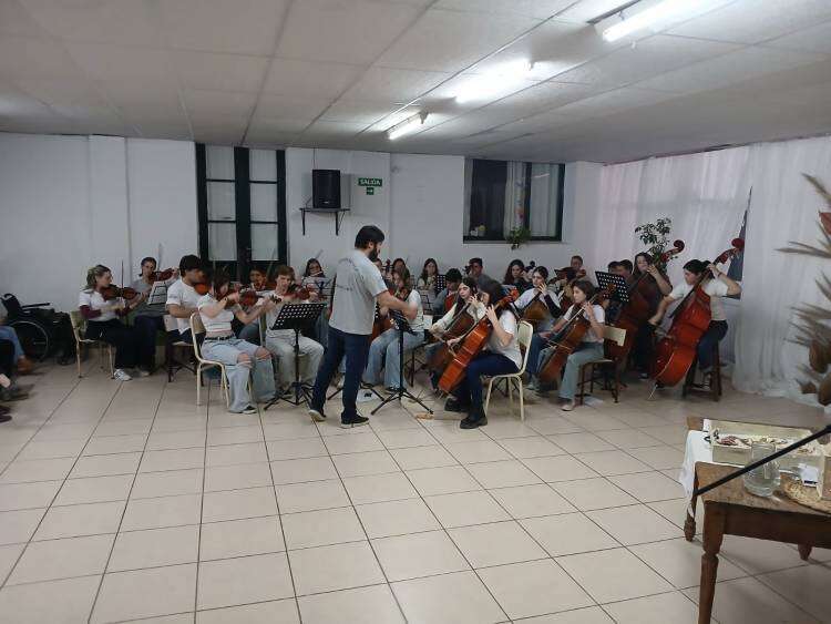 Emotivo acto oficial por el Día del Maestro en Pueblo San José