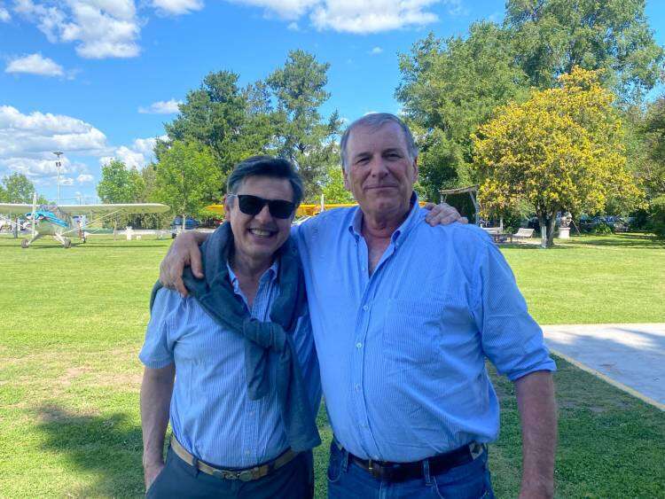 Cálido encuentro de pilotos locales y regionales en un nuevo “Aeroasado”