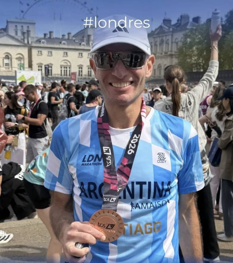 El suarense Santiago Bonaterre batió su marca personal en la maratón de Londres