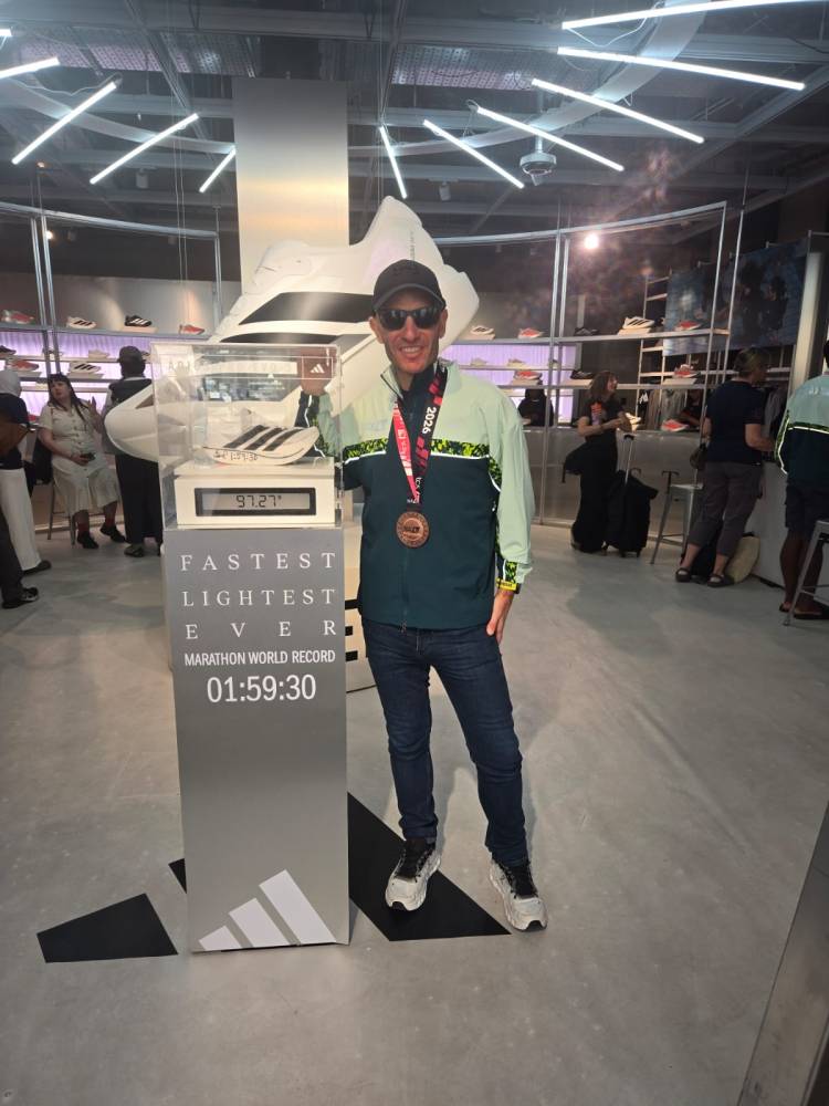 El suarense Santiago Bonaterre batió su marca personal en la maratón de Londres
