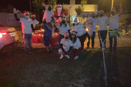 Papá Noel estuvo en San José y recorrió los barrios Aldea, Procrear y Plan Federal l