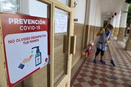 Cuando los alumnos no vayan al aula, uno de los padres podrá tomar licencia