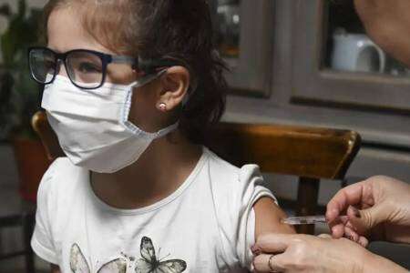 Vacunarán con Sinopharm a niños de 2 a 11 años