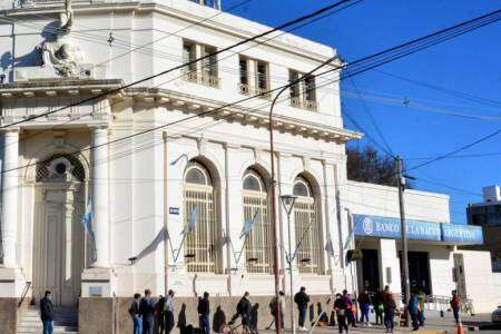 Vuelve la presencialidad sin turno en los bancos