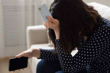 Le vaciaron la cuenta bancaria con los ahorros para comprar su casa