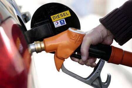 Desabastecimiento de gasoil: ya hay estaciones de servicio que fijaron un cupo de 15 litros por cliente