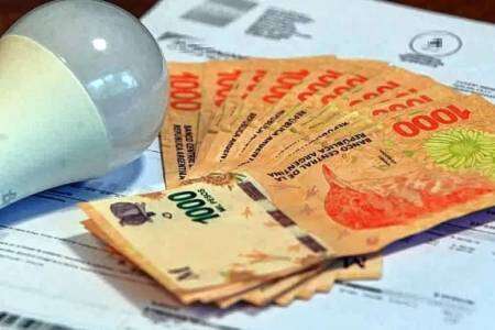 Los aumentos que llegan en febrero: alquileres, electricidad, gas, combustibles, prepagas y telefonía