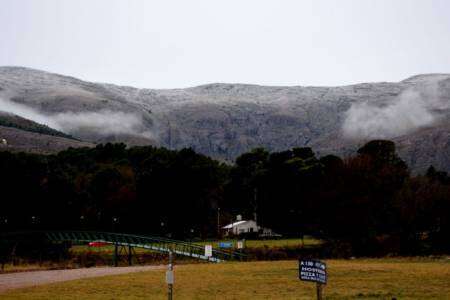 La nieve "visitó" los cerros de Sierra de la Ventana