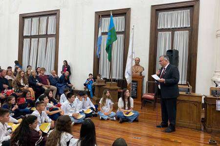 El Rotary Club entregó diplomas a los alumnos designados como mejores compañeros