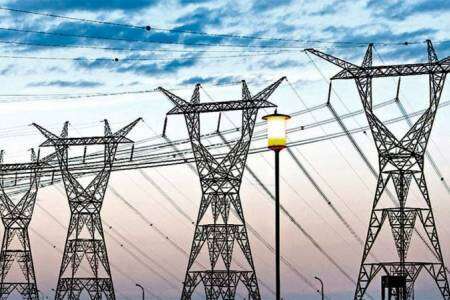 El Gobierno decretó la emergencia energética: revisión de tarifas e intervención de entes reguladores