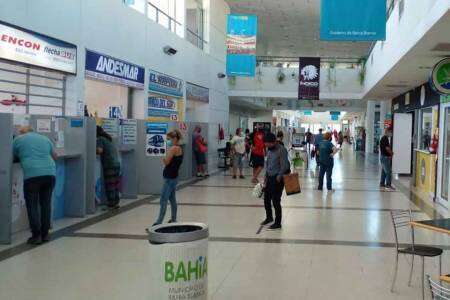 El Gobierno oficializó la desregulación del transporte de micros de media y larga distancia