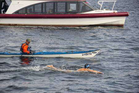 La nadadora suarense Solange Broto participó de la proeza del Beagle