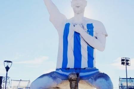 La estepa impuso su récord: Cutral Có inauguró la escultura de Lionel Messi más grande del mundo
