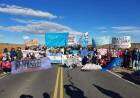 Podrían faltar combustibles y el gas por una protesta de trabajadores en Vaca Muerta