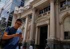 El Gobierno abre una nueva etapa del esquema cambiario con un dólar más lento y busca otra baja de la inflación